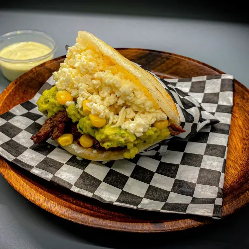 Arepa la Chomba Especial
