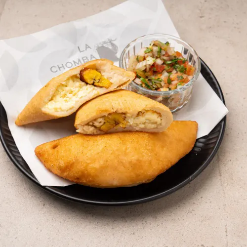 Empanada de tajada con queso