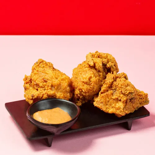 3 Piezas De Pollo Crunchy, 1 Salsa Oh My Chicken